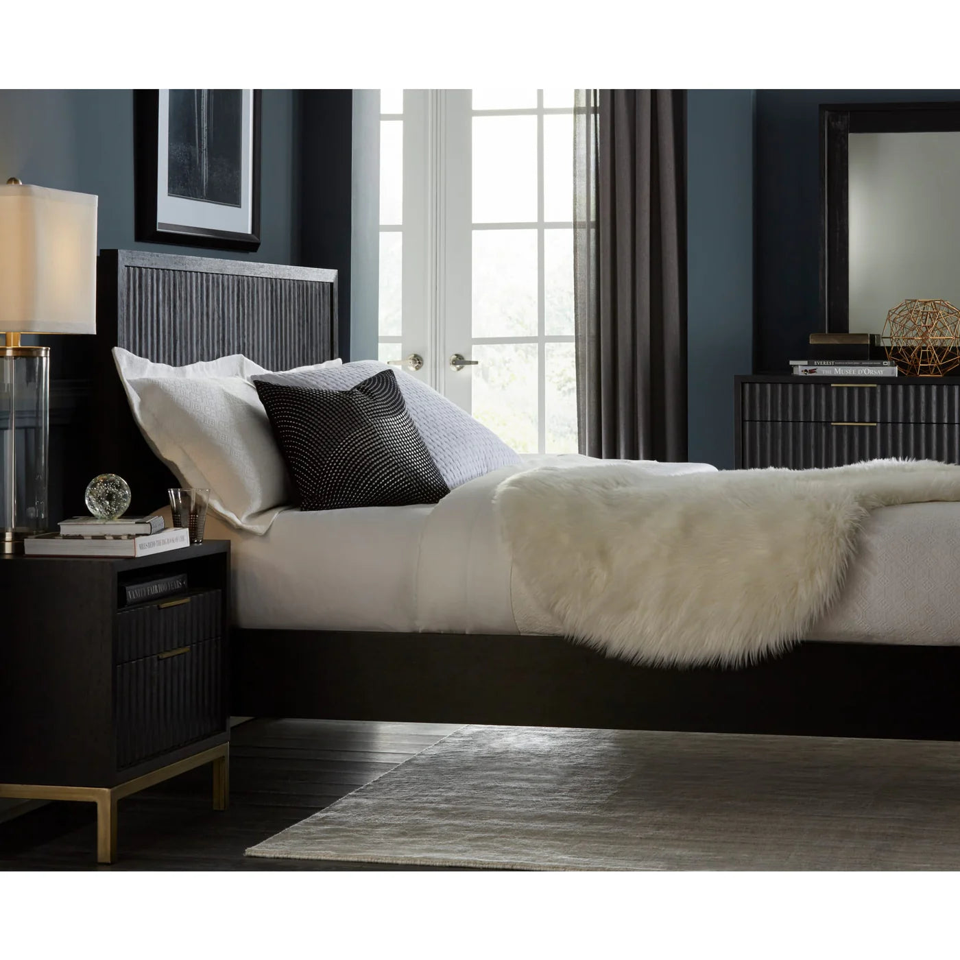 Kentfield Solid Wood Platform Bed in Oak